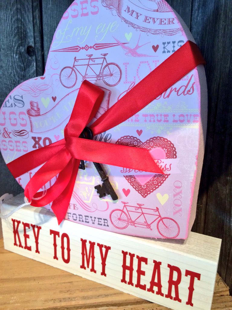 youcanbefree123's tweet image. Husbands, I hope you saved some $$$ to treat your wife next week. And nothing says I love you like saying I love you