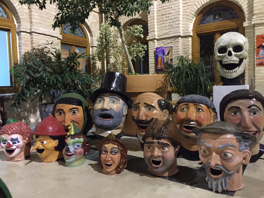 herencianet's tweet photo. Fotografías de las inauguración de #carnavaldeherencia con pregonera @NURIA_FERGO https://t.co/ft3s6T7f4x