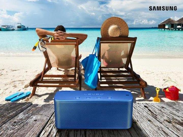 SamsungLatin's tweet image. El verano se disfruta más con un viajecito a la playa. ¡Que no se te olvide tu #LevelBox para la buena música!