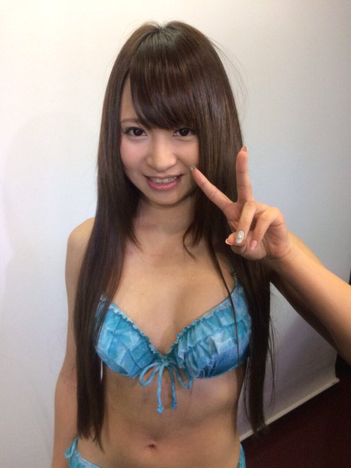 今日はイベントにお越し頂きありがとうございました♡ 沢山元気をもらえました(^^) これからも頑張っていきますので宜しくお願いします♡♡♡ https://t.co/vyZlRl0KSI