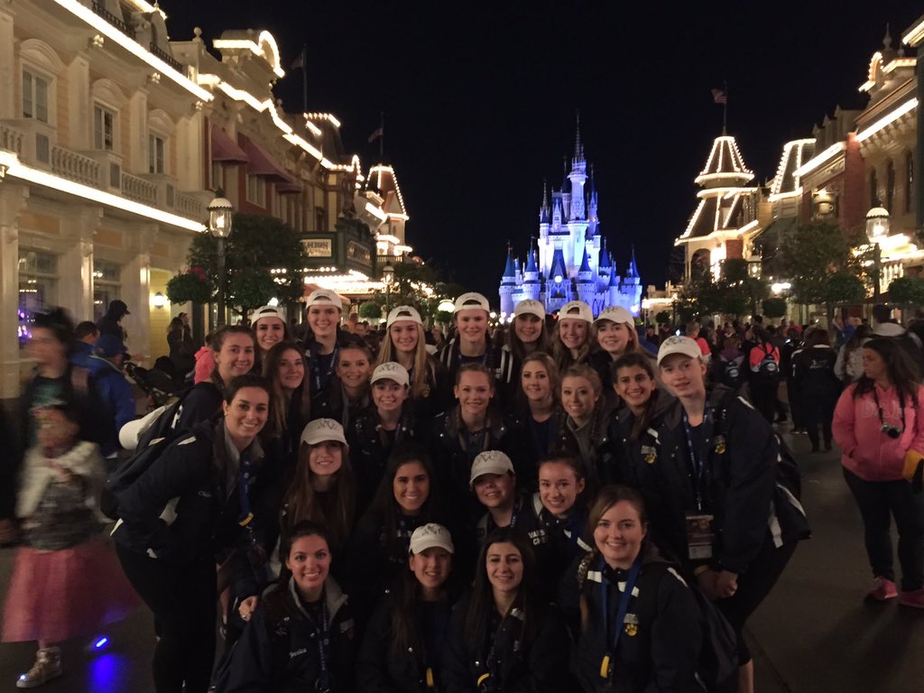 Good luck to our varsity cheerleaders as they compete at Nationals! #proudtobeatiger 🐯