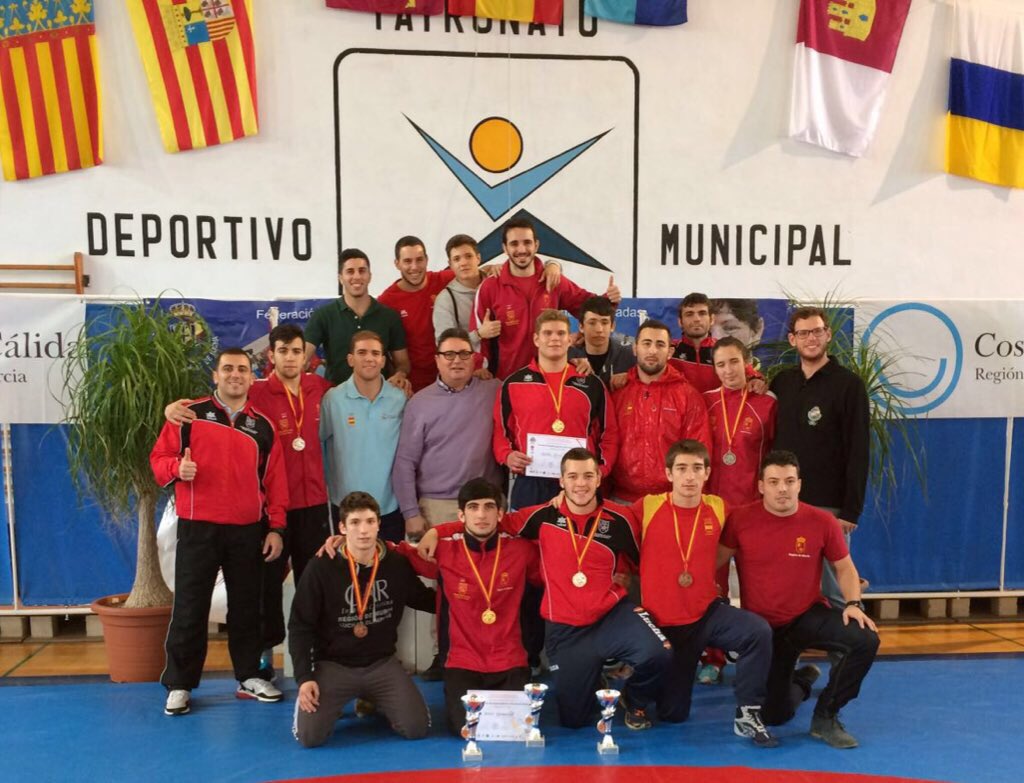 luchamurcia's tweet photo. GRACIAS Murcianos x vuestra lucha constante
No es grande aquel q nunca falla, sino el q nunca se da x vencido auh!!! https://t.co/vP6vj1x5tm