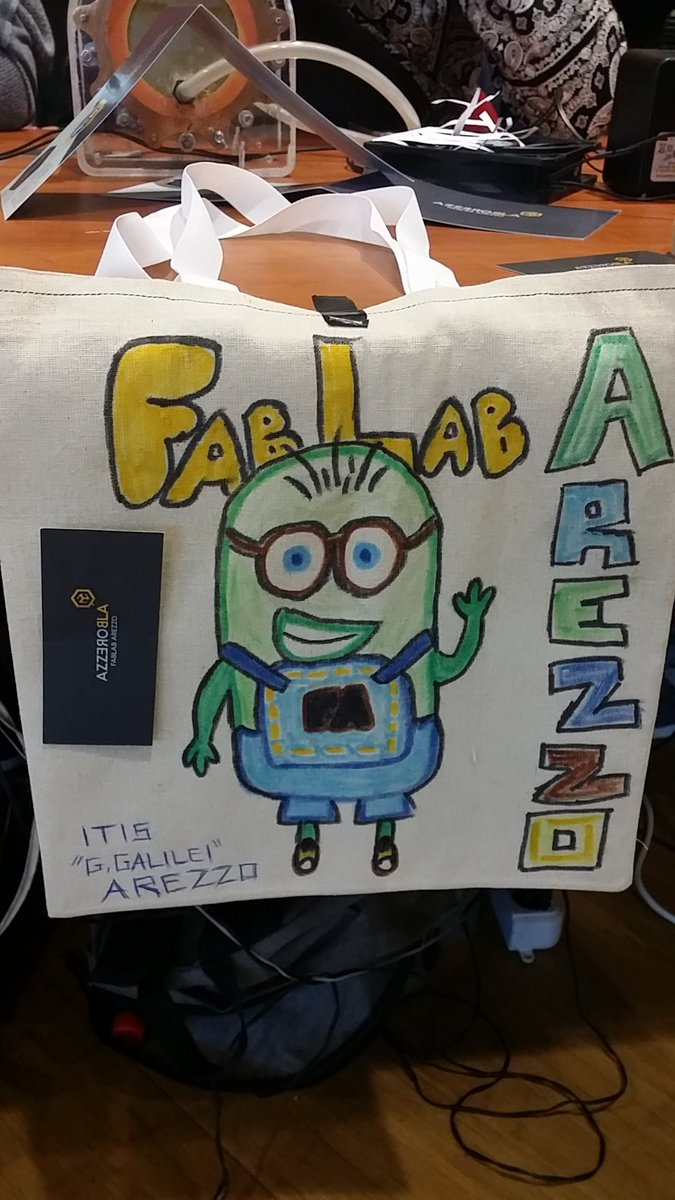 azzerobla's tweet photo. Esperienze e competenze che si incontrano! #azzerobla #fablab #fieraelettronica #obihall #firenze https://t.co/CyBuXj2nNa