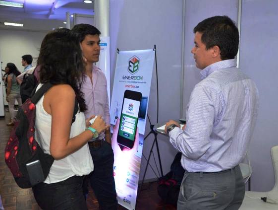 AppsCoUNAB's tweet photo. .@enerboxco #App que te permite controlar la iluminación en tan solo tres pasos @AppsCo #UNAB. https://t.co/gwWwSFtloT