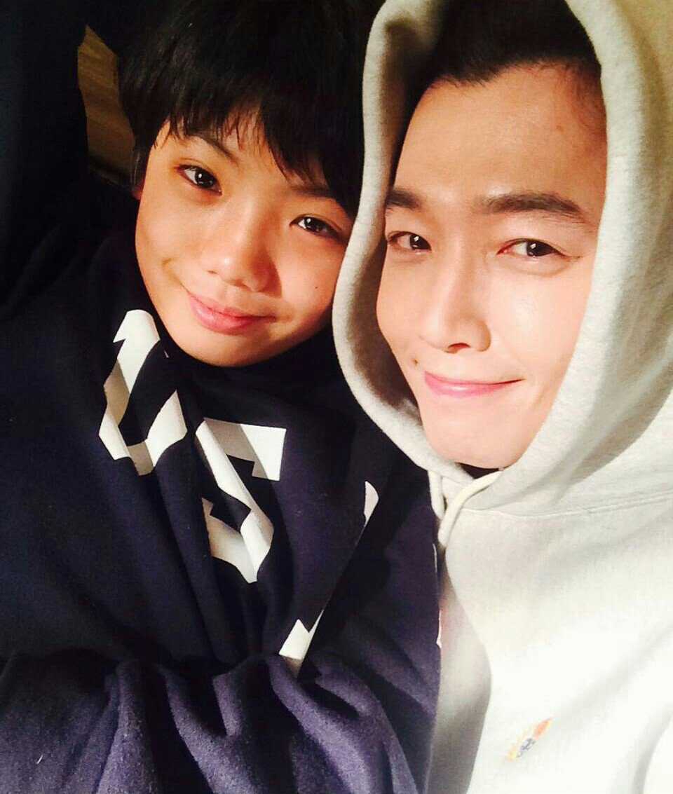 정경호_Bot tweet media