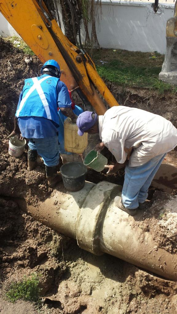 NWCjam's tweet photo. #TeamNWC conducting leak repairs near Heroes Circle this week. Become an #AgentH2O send us your #leakreports. https://t.co/lmAfm3Ts3f