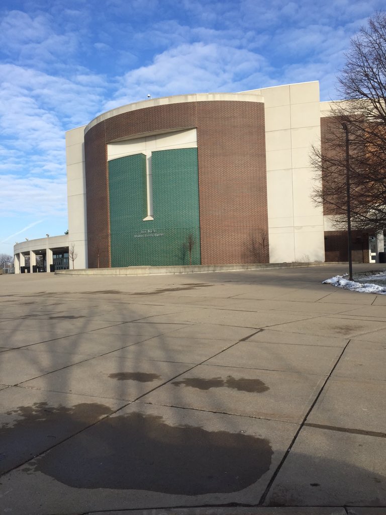 srasouthworth's tweet image. I'm here to cheer on the NMS Pom team at States! I'm just 24 hours early😳 #wrongday