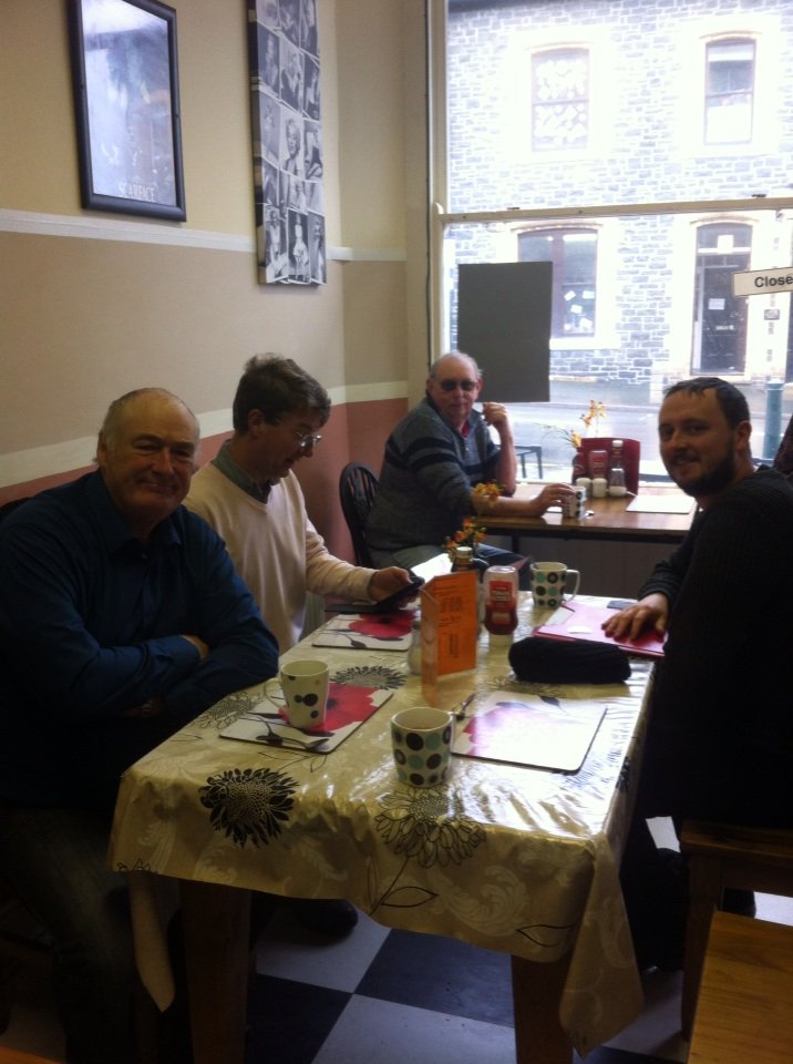 Priestley4AM1's tweet photo. Quick tea break in-between shifts. #togetherforwales #labourdoorstep @AberconwyLabour https://t.co/Bc44dqQprq
