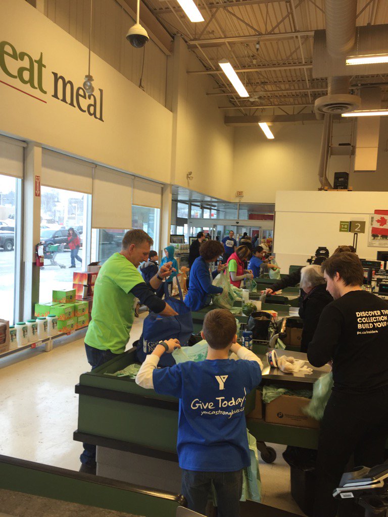 KMAC_80's tweet photo. Bagging day at Vrab's YIG's in the southend!! Come do your groceries and donate today!! #YMCAStrongKidsCampaign https://t.co/CxJ2Ynf0uK