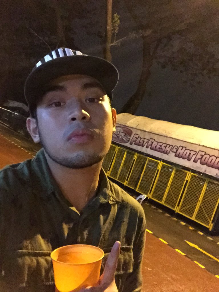 felixxxE's tweet image. #LabelledGreen #LSGHalumnihomecoming #LSGH #2011