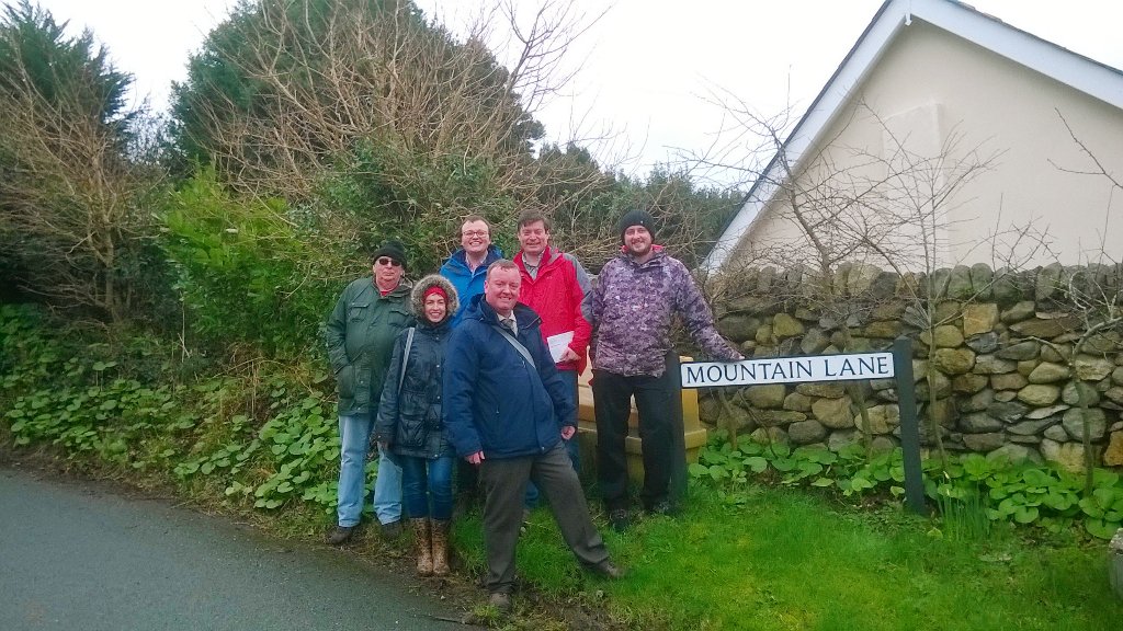 BooshPemberton's tweet photo. Grey days canvassing @Priestley4AM1 @TalMichael #david_Taylor #togetherforwales @welshlabour https://t.co/3WXPBlz8aq