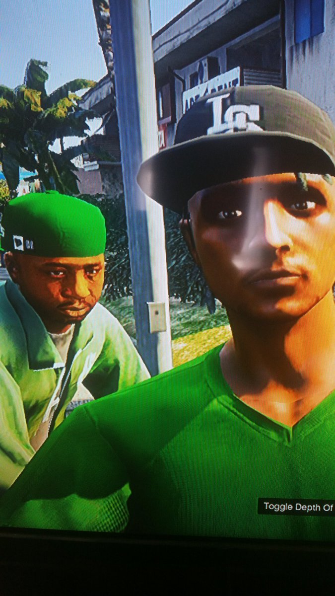 tjgtherapper's tweet photo. Do u want 2 chill wit us come to strawberry homie https://t.co/8iORDNAHP1