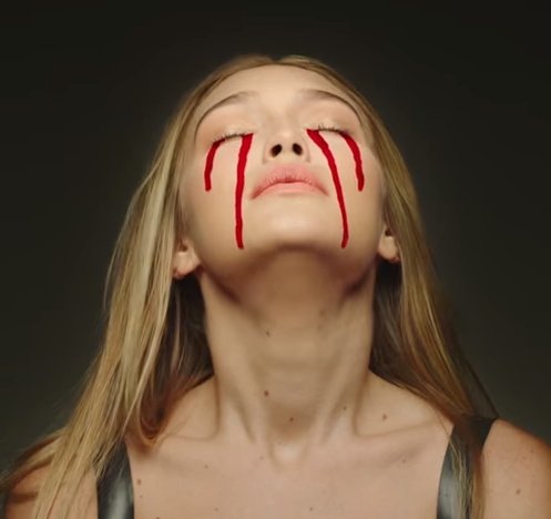 Quando to stalkeando e vejo uma coisa que não gosto