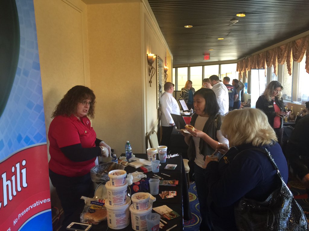CustardStand's tweet photo. We are sampling hot dog chili and our chili soup (w beans, peppers, etc) @ @CastIronCookOff #cico2016 https://t.co/NdDUZuCg72