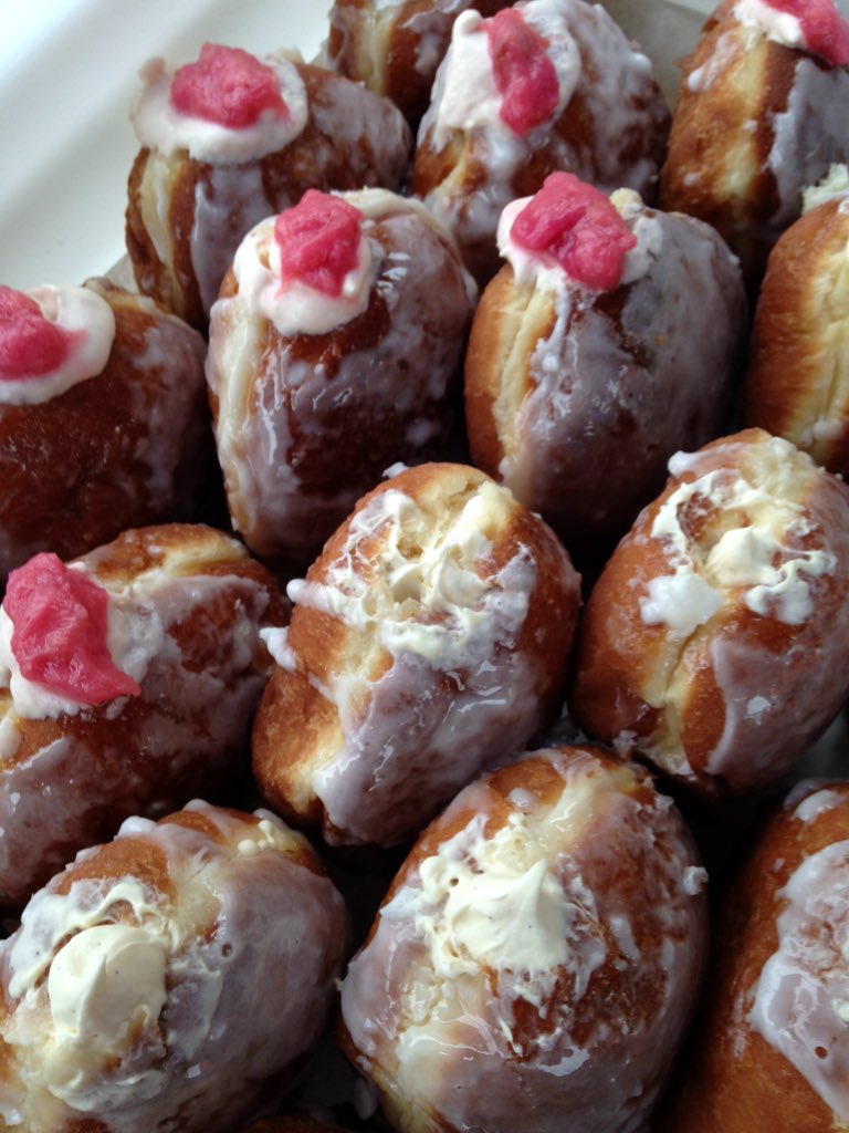 BigODonutCo's tweet photo. Want #donuts for your #Valentine? #DeliveryFriday @brisnightmarket @HarbourMarket @LoveFoodFest so many chancesβ€οΈ https://t.co/4xr6YgJAi3