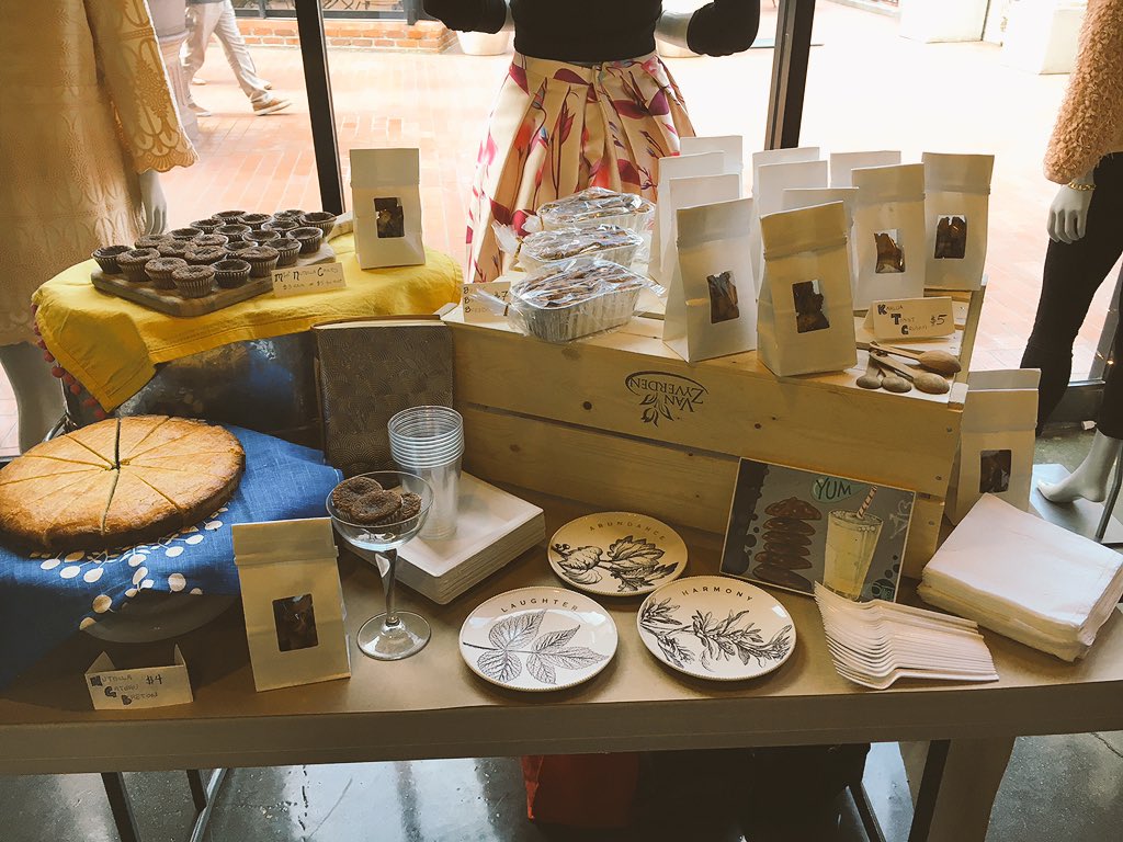 shikhalamode's tweet photo. Popping up w @LesMechantesSF + @EvgeniaLingerie at Ghirardelli Square, so excited!! Nutella themed desserts &amp; more! https://t.co/6MqB5sFu34