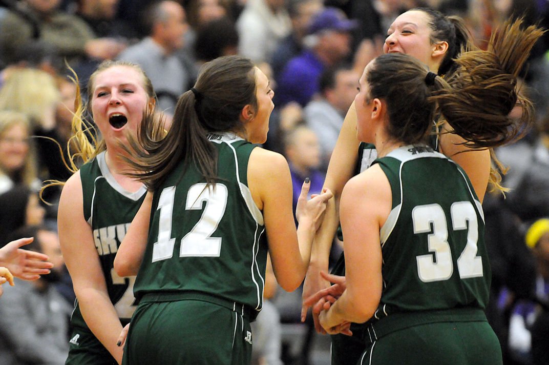 #IssPreps PHOTO GALLERY | Skyline girls defeat #Issaquah, 59-55: bit.ly/1T5CwXq