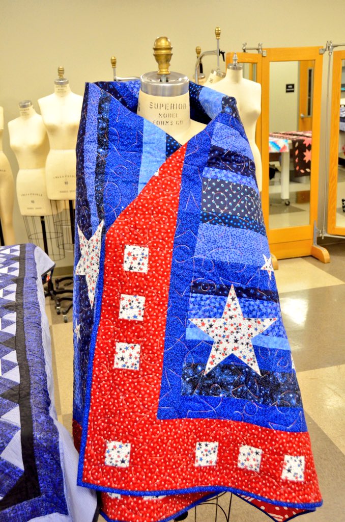 PresidentMcPhee's tweet image. Thanks to volunteers who worked today as part of #MTSU's National @QOVFoundation Sew Day! #IAMTrueBlue @MTVetCenter