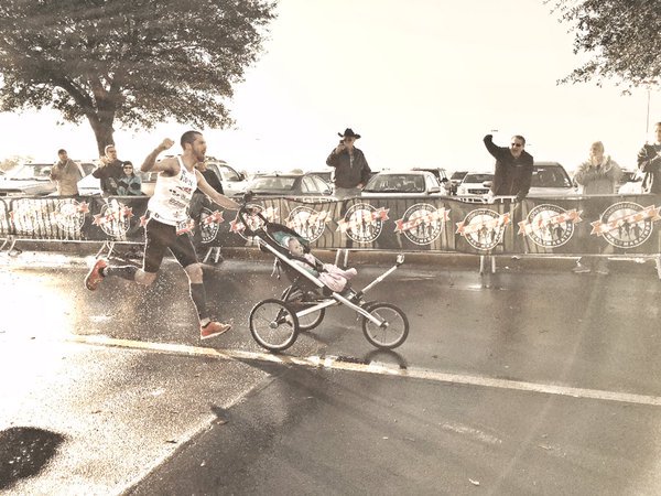 CanadianRunning's tweet photo. Canadian father sets unofficial half-marathon WR with a stroller!

So fast. @spikesmag

https://t.co/6qENof71MZ https://t.co/VfHuSIXmLV