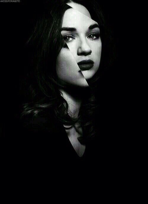MyLatteMe's tweet photo. İyiki doğdun güzelliğim 💘 #HappyBirthdayCrystalReed https://t.co/Y6q4tGunmu