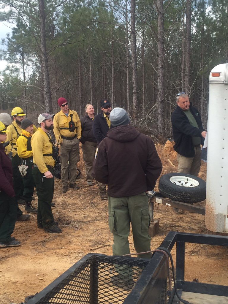 USFWSFire's tweet image. From this morning's briefing before the #rxfire w/ @Nature_Fire &amp;amp; #USFWS firefighters at Cahaba NWR #ALfire