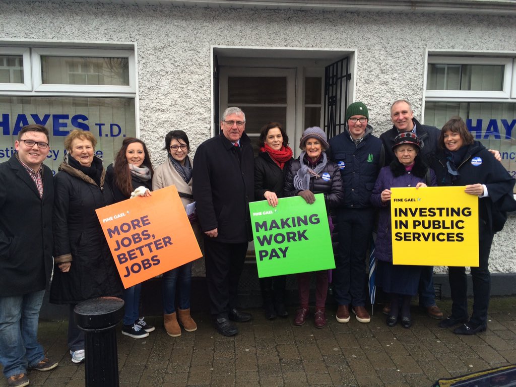 DeclanBurgess's tweet photo. Great canvass for Tom Hayes today in Cashel #securetherecovery #ge16 #fg16 @Tomhayestd @FineGael https://t.co/ez1RCqqGyx