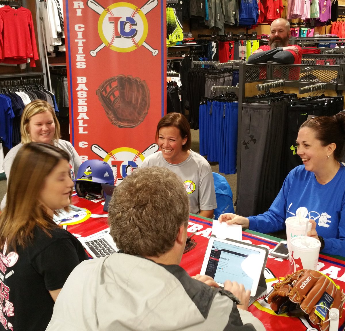 TCBaseSoft's tweet photo. In-person registration at @DICKS in #NEmall rocking today! Here till 2pm. #registration #TCneedsyou #TCspring2016 https://t.co/zWdt7Y1pJU
