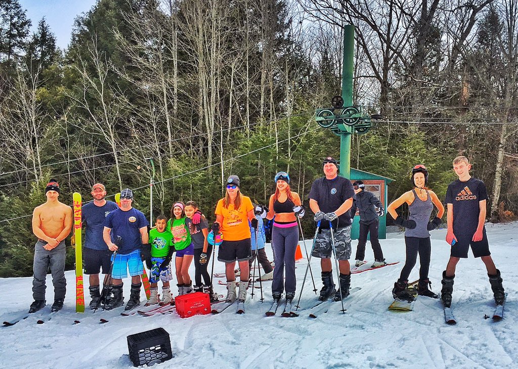 ridinhy's tweet photo. We have perfect #ski weather @Ridin hy #Travel #familyfun #adk #resort #ranchfun https://t.co/Tt8HVNVOsD