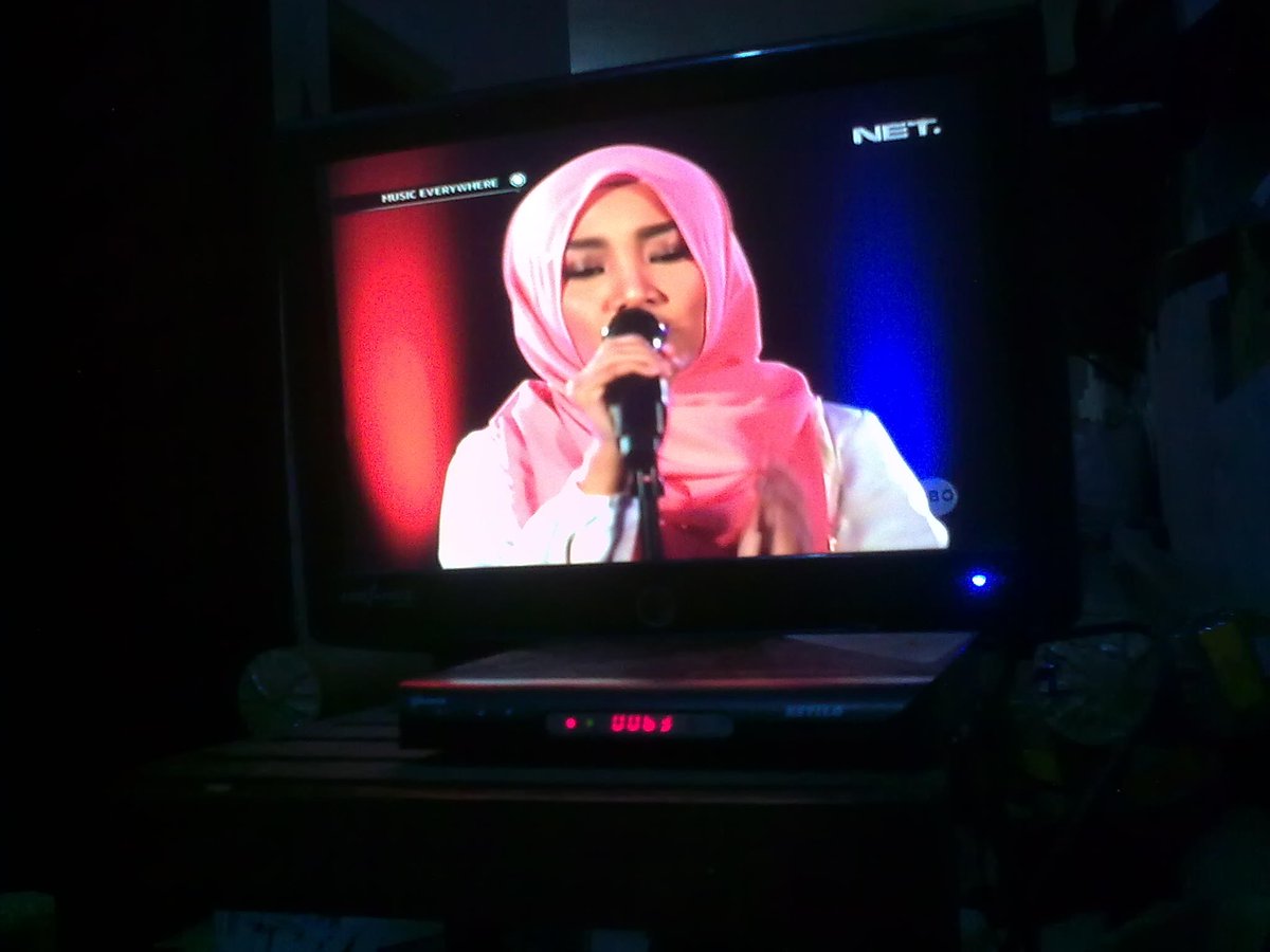 iren9_wp's tweet photo. masih #FatinAtMusicevery_NET https://t.co/S0EUo05ccS