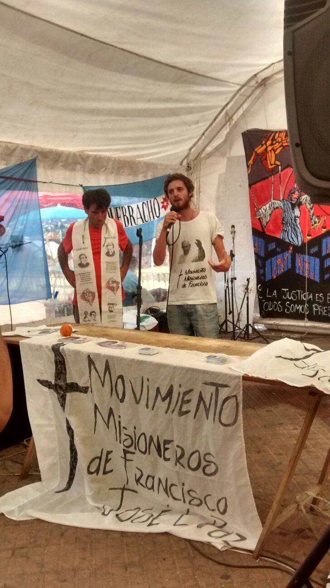 MisFrancUnion's tweet photo. Ayer #PlazasDeMayo #MMF , Jesús fue el primer militante por los pobres! 
No a la #CriminalizacionDeLaProtesta https://t.co/4XYawS8rHd