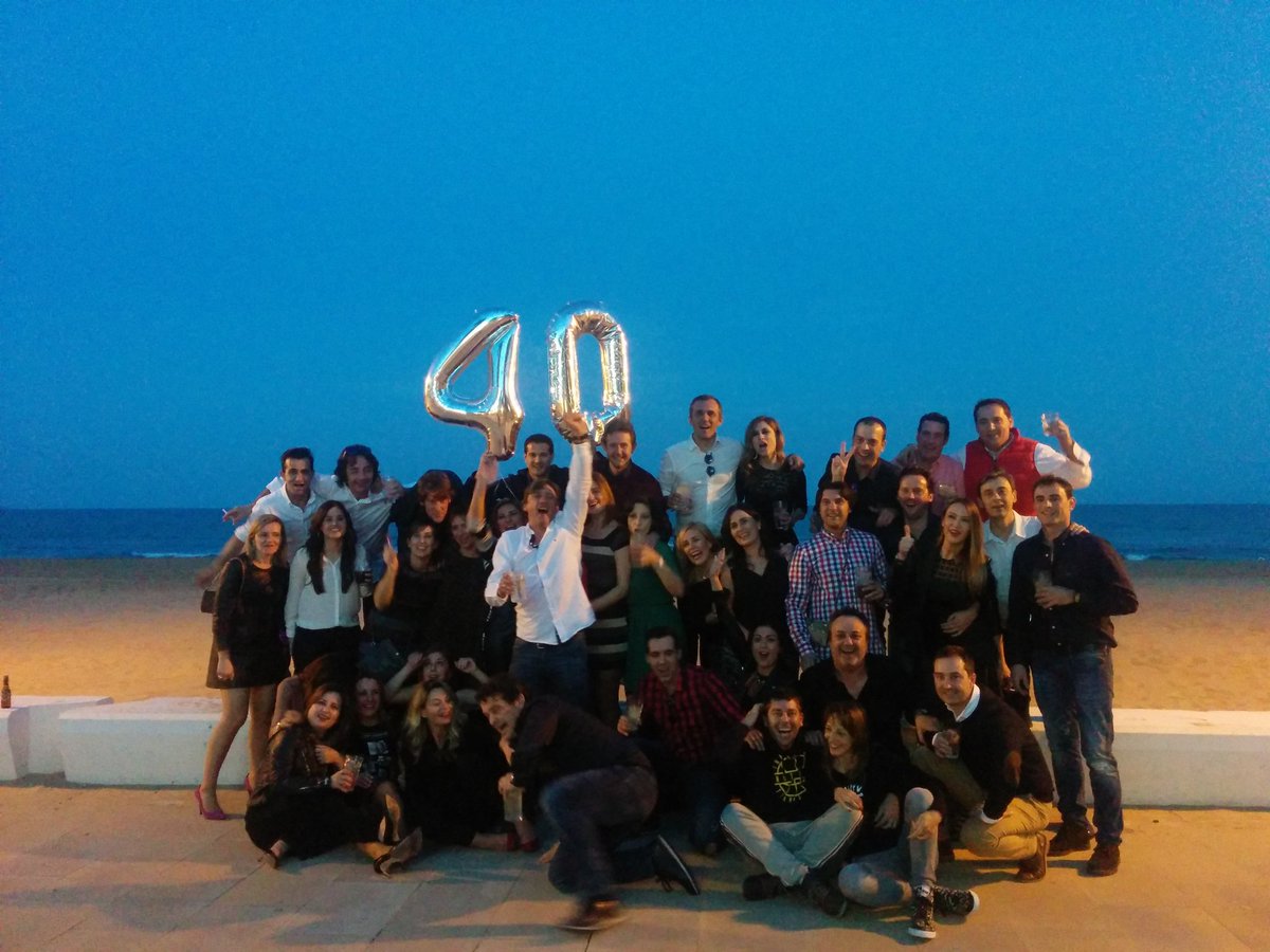 Cumplir años así da gusto  <a href="/UrbanovaAVV/">AVV de Urbanova</a>  #los40sonlos30deahora