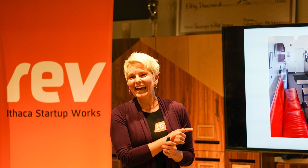 TomSchryver's tweet photo. Chelsea Kingsley at #wrel2016 "I don't want to live my life needing tomorrow to make up for today https://t.co/6MEZLmApkS