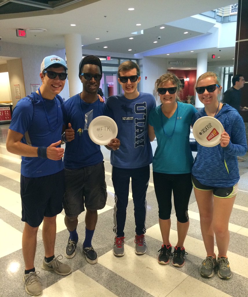 The3rdKnight's tweet photo. Two hours in and @OrderUpColumbus hooked us up! π #OSUFTK #BlueTeamTrueTeam https://t.co/G0E9kcUcGY