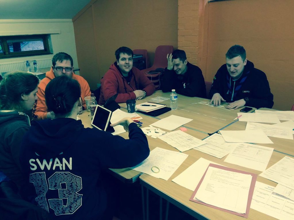 ukscoutnetwork's tweet photo. Members of @ukscoutnetwork learning how to run their own Explorer Belt! #adventure #international ^LD https://t.co/kJSXOLMrn8