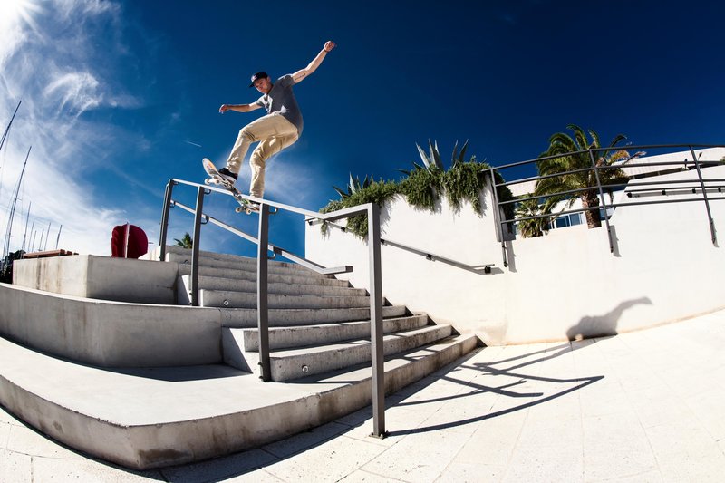 RedBullFrance's tweet photo. Visitez #Varsovie et #Split en #skateboard, avec @MaximHabanec et ses potes ! https://t.co/jJyImW9KyN https://t.co/wl4t6lrQok