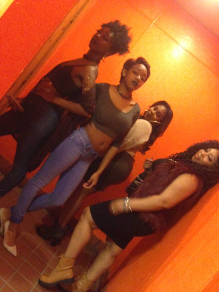 Zuhnahtea's tweet image. Greek Night @ OK #DPhi #PiChapter #GetYouAPiece #TTOES #FULLDECK