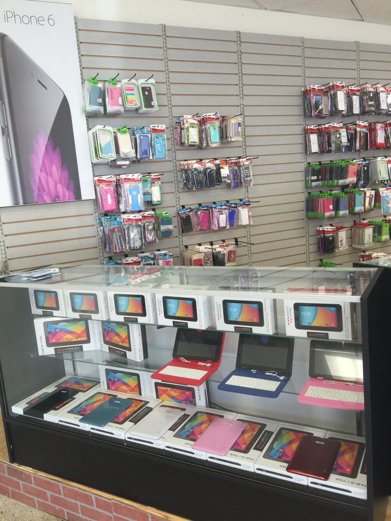 MagicWireless2's tweet image. Come in today for FREE PHONES