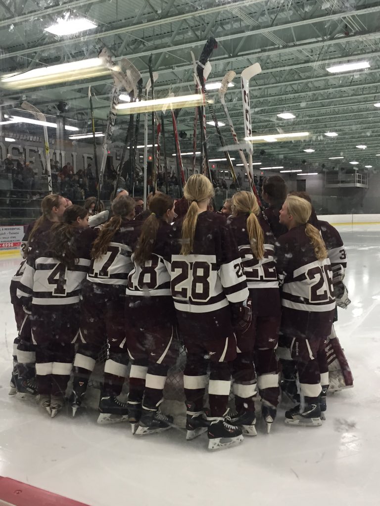 AnokaActivities's tweet photo. End of period 1--no score yet! #skatinghard! #keepworking https://t.co/m3lXXZGpH4