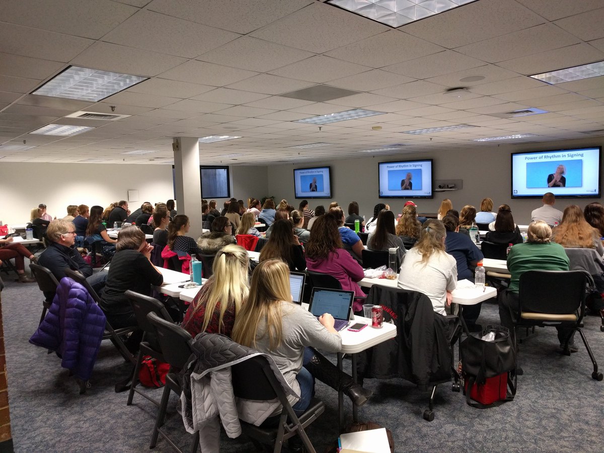 Crystal_Thomas4's tweet photo. Interpreters came in on a Saturday to focus on improving story telling skills. #utsped https://t.co/TeyZSLJCUG