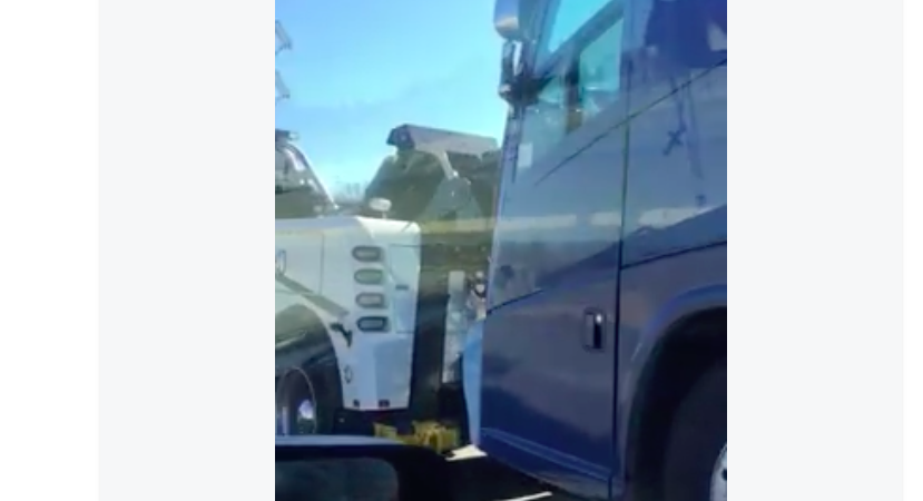 Bernie Sanders campaign bus break down VIDEO