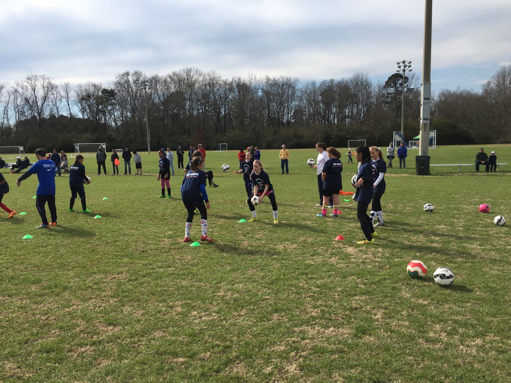 KristineLilly's tweet photo. @TeamFirstSA in Auburn! The players working the technical ladder. #beapersonality https://t.co/3ZpBfXAB7T