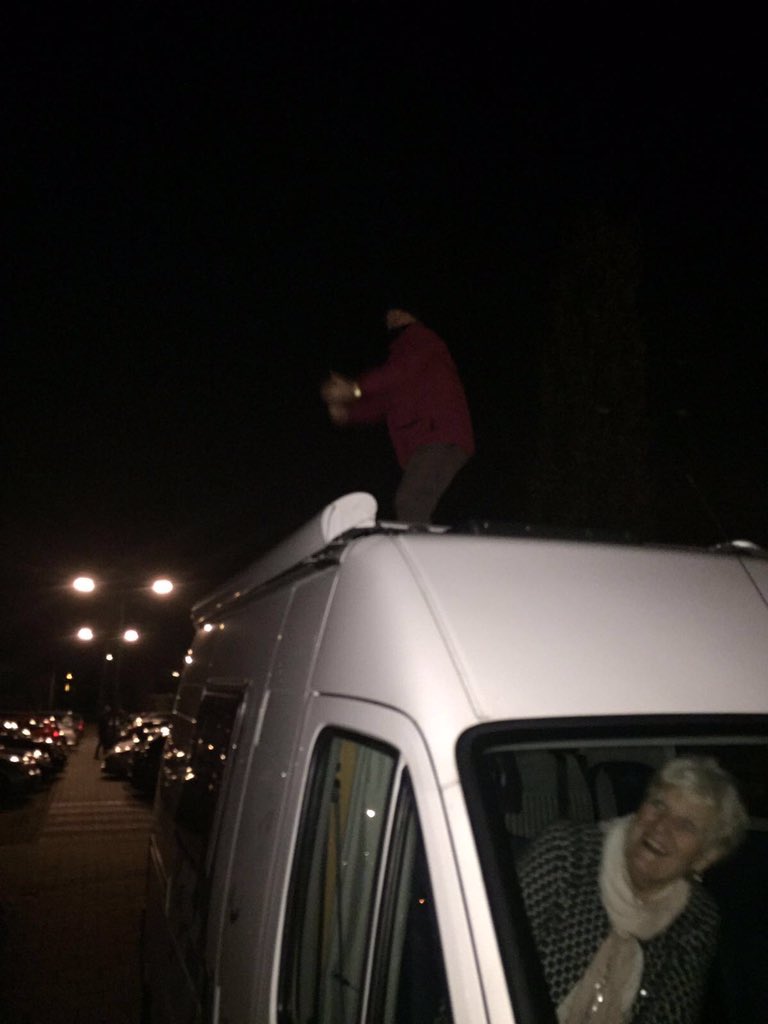 dienassekirsche's tweet photo. Mijn zoooooooooon! 👐🏻 #stierenbende https://t.co/VCd6gaQmI3