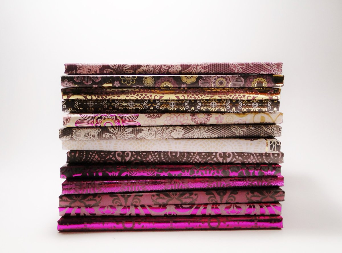 abookofshadows's tweet photo. #Valentine palette #anothersoulpalette #magneticpalette #etsypalette #bookofshadowspalette https://t.co/zSS7PdLwTB https://t.co/ydmqmefYGq