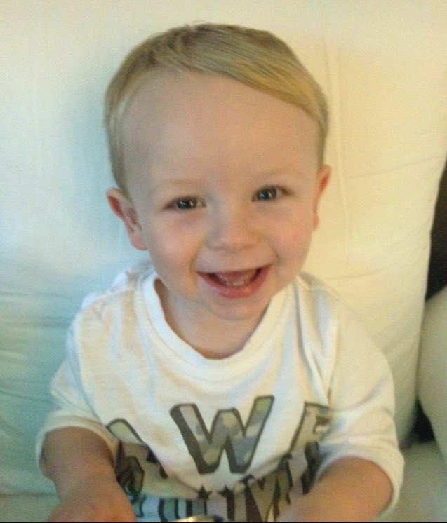 michelleellis3's tweet photo. @CloseNQ thanks for chopping my boys hair today. You were great with him and did a lovely job x https://t.co/DlANCQrlH2