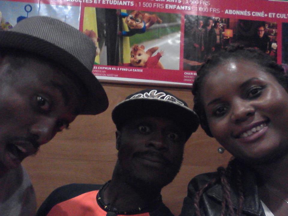 CaravaneCMR's tweet photo. Le texte d'Abigun (à droite) a été sélectionné pour le grand concours national de Slam! #Caravane237 #CMR #Slam237 https://t.co/qxof7W3jSX