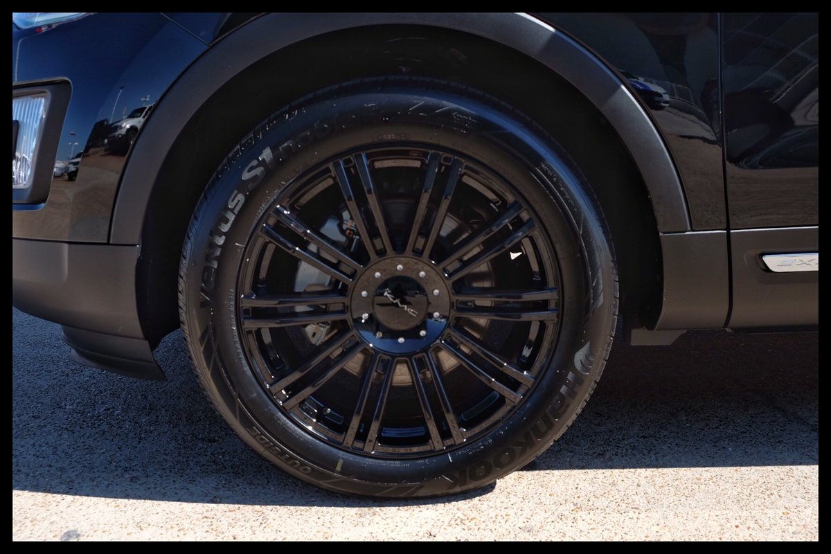 FcPenner's tweet photo. They see me rollin #workperks #2016Explorer #blackonblackonblack https://t.co/hg1gOQVfoa