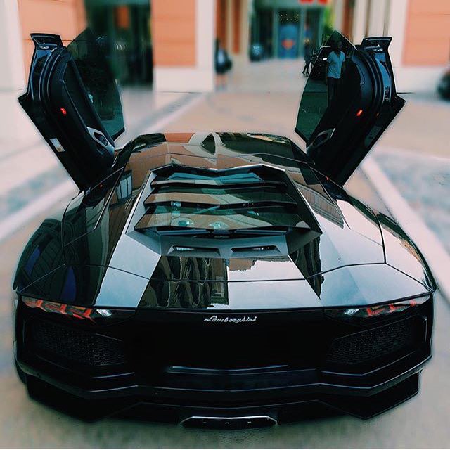 newsworldhere's tweet photo. #caroftheday #carsdaily #carshow #bestcars #carlove #carcars #carinstagram #cars... - https://t.co/lU3UaUSJ01 https://t.co/4ahE3qygl6