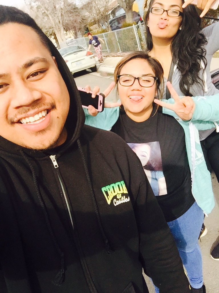 MeeCeeMaveni's tweet photo. Love these 2β€οΈ Just missing our baby girl @mrodddi_ πΉ #SQUADFOREVA https://t.co/RS2GTx6mCA