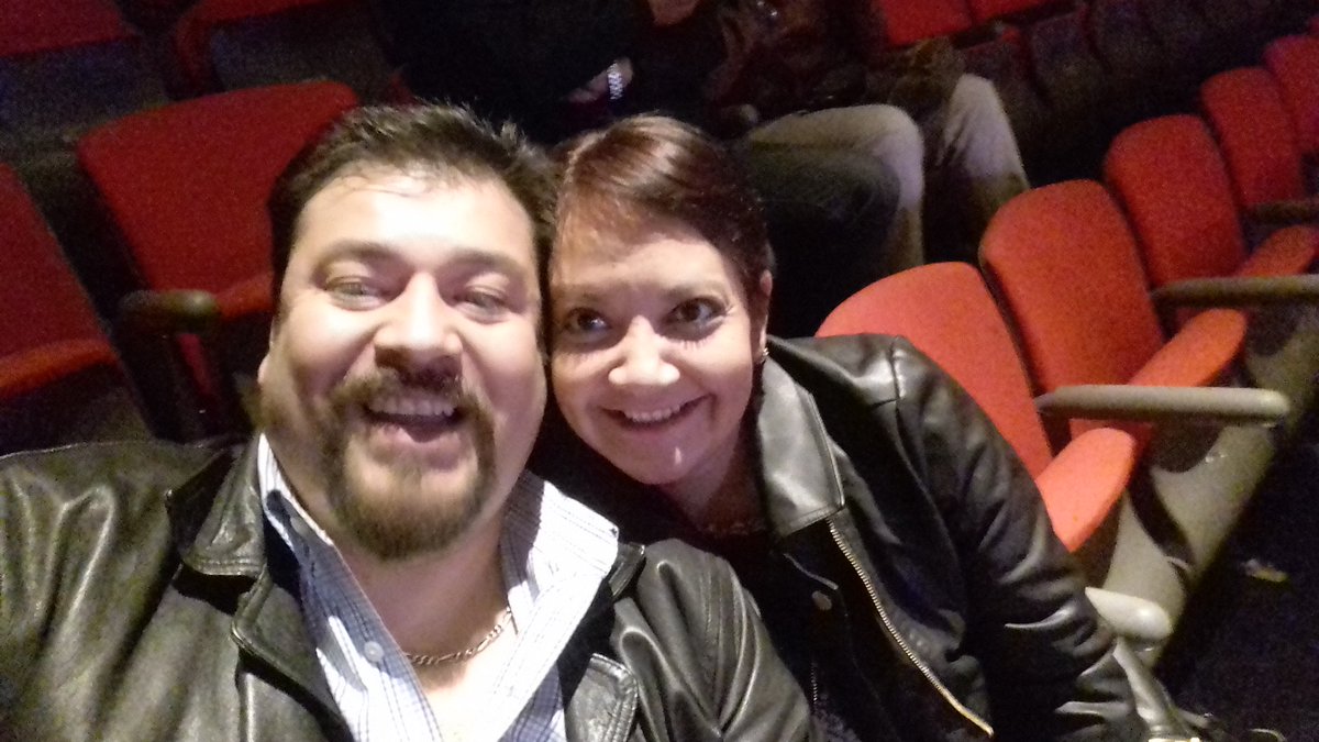 veronicbg's tweet photo. #TworAmigos2 https://t.co/3NcZnJJl5p