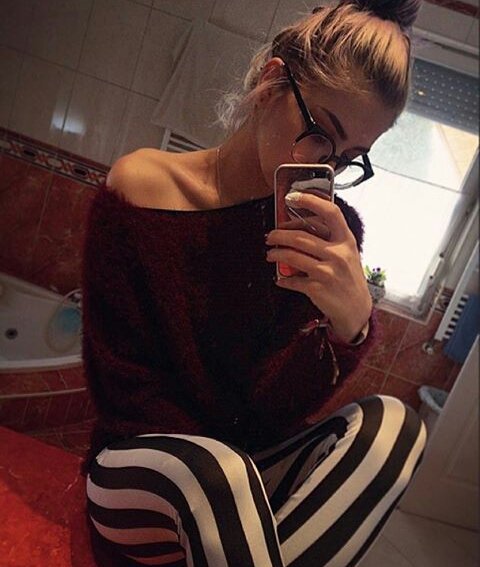 ABitHellish's tweet image. Currently in my Harley Quinn zone. 💀💘💕❄